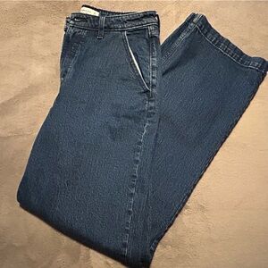 Abercrombie & Fitch - The 90’s Relaxed Jean High Rise - Curve Love